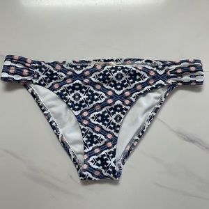 ‼️ SUMMER SALE ‼️New Jessica Simpson bikini bottom size S